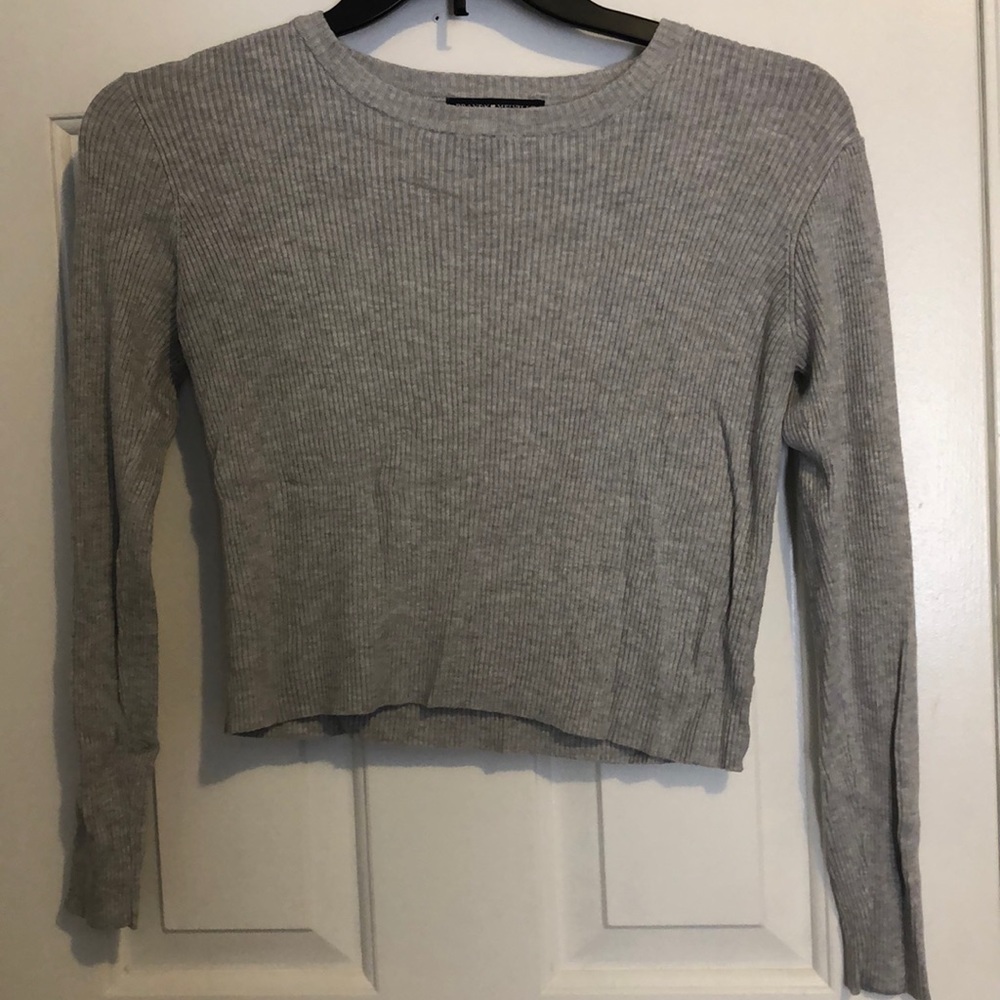 Light grey sweater